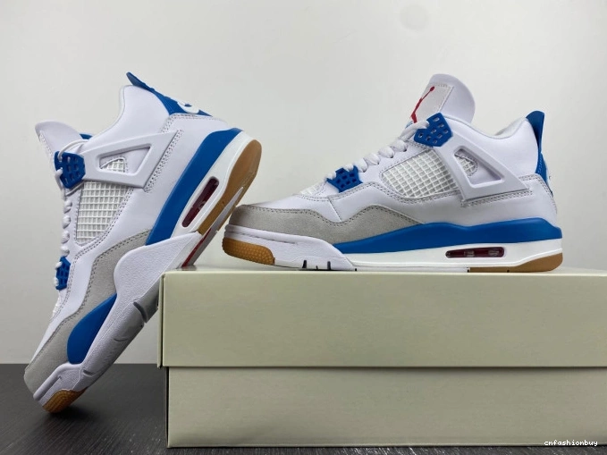4 DR5415-104 Retro Jordan SB 0816